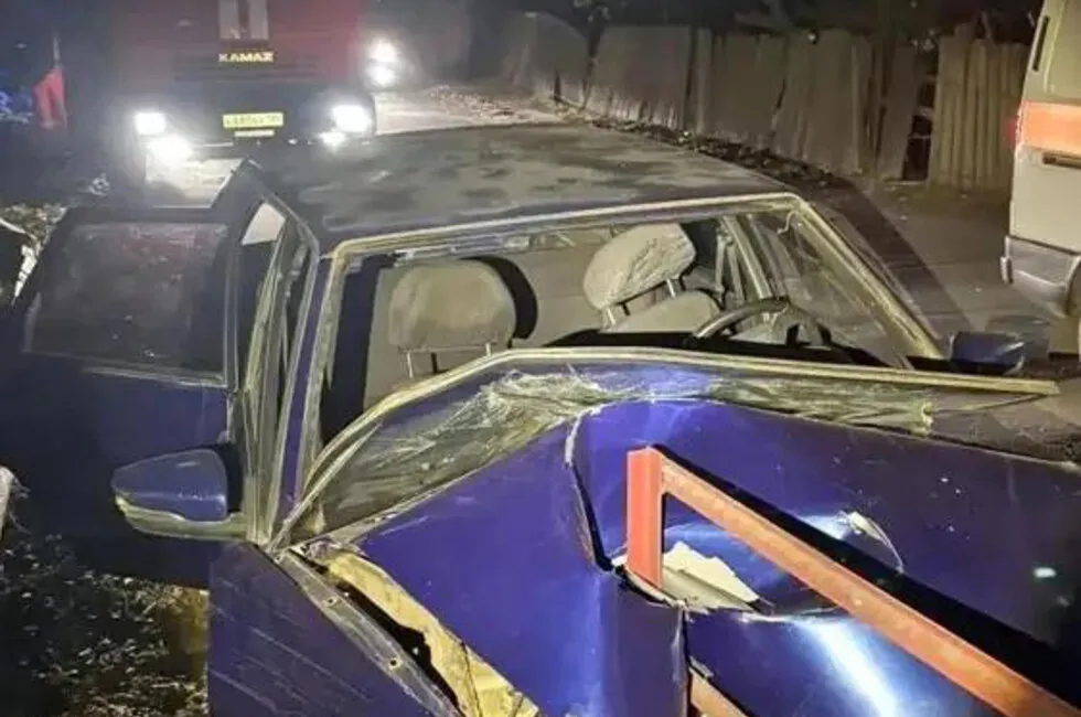 Четыре человека пострадали в ДТП в Шахтёрске, двух женщин деблокировали