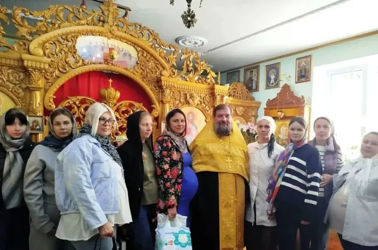 В роддомах ДНР прошли семейные встречи для будущих мам